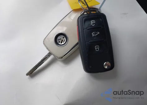 2013 Volkswagen Passat 2.5L Se z USA, uszkodzony, nr VIN 1VWBP7A33DC095998